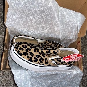 Leopard Vans